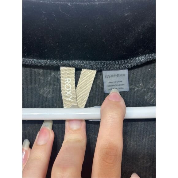 NWOT Roxy Black Wings of Raven Velvet Fringe Kimono Top Open Cardigan Women's XS - Picture 4 of 10